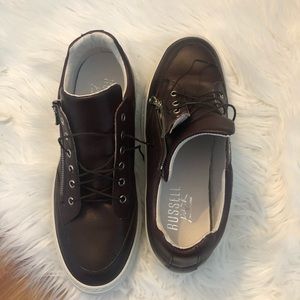 Made in Italy. Genuine leather ( up/in)